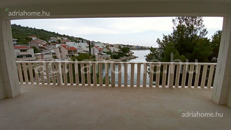 Rogoznica környéke - Luxusvilla 1. sorban a tengertől 