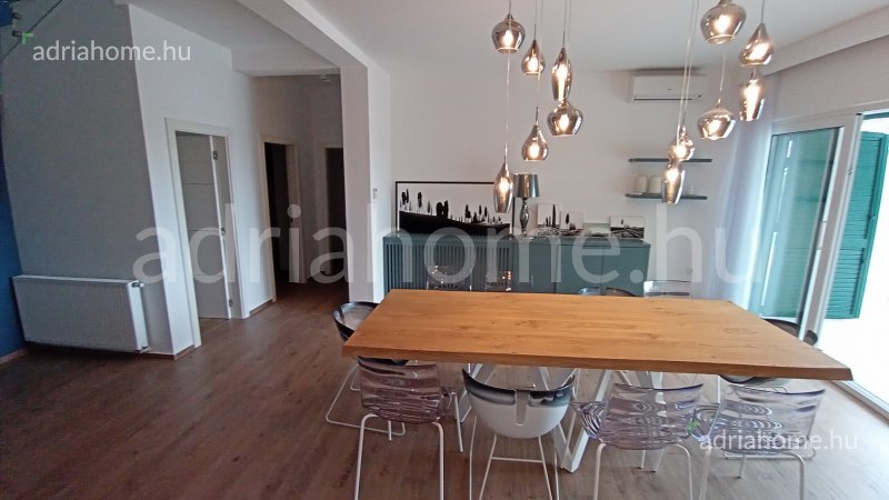 Rogoznica környéke - Luxusvilla 1. sorban a tengertől 