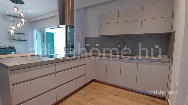 Rogoznica környéke - Luxusvilla 1. sorban a tengertől 