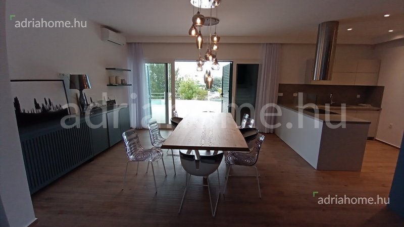 Rogoznica környéke - Luxusvilla 1. sorban a tengertől 