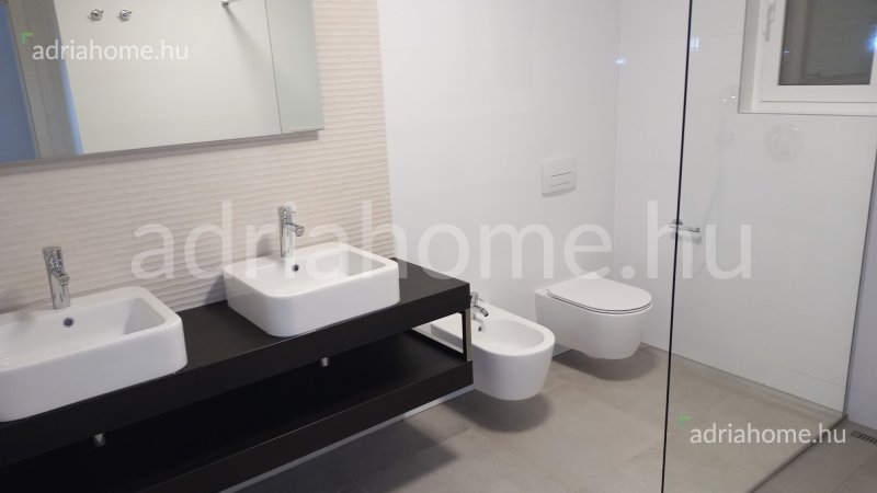 Rogoznica környéke - Luxusvilla 1. sorban a tengertől 