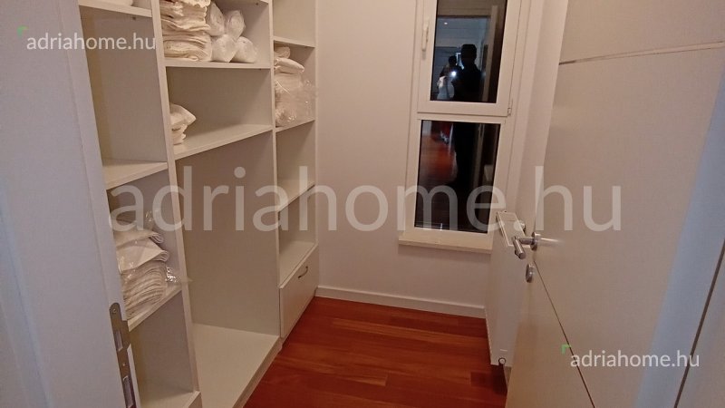 Rogoznica környéke - Luxusvilla 1. sorban a tengertől 