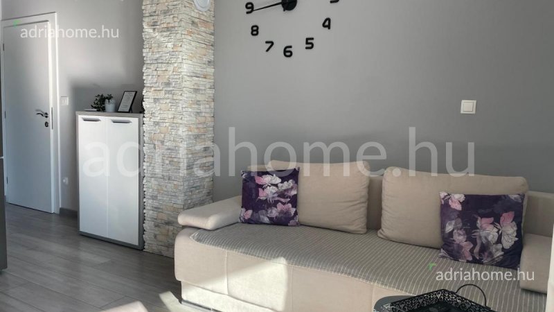 Rogoznica - Apartmanház 6 új apartmannal a központban, 1. sor 