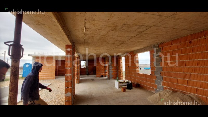 Privlaka – Most épülő luxusvilla medencével