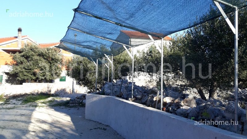 Rogoznica - Apartmanska kuća s bazenom pokraj Rogoznice