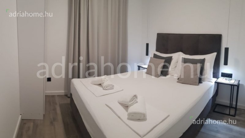 Rogoznica - Novi apartmani 2. red od mora, namješteni
