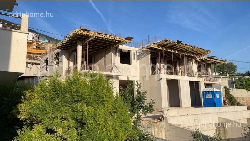 Omiš area - New apartments 70 m from the sea!