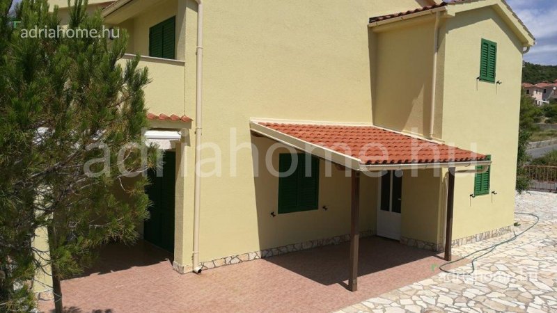 Barbat - Semi-detached house on the island of Rab
