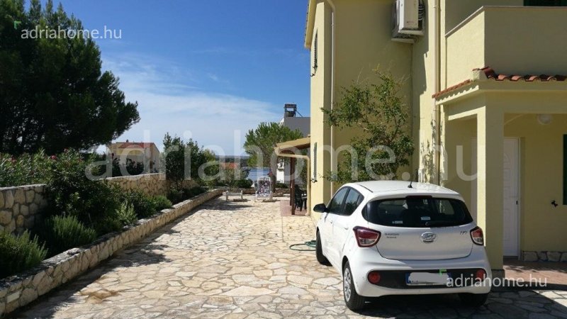 Barbat - Semi-detached house on the island of Rab