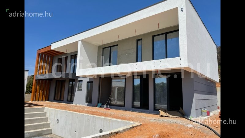 Stara Novalja - Villa 280 m2, medencével, kilátással a tengerre