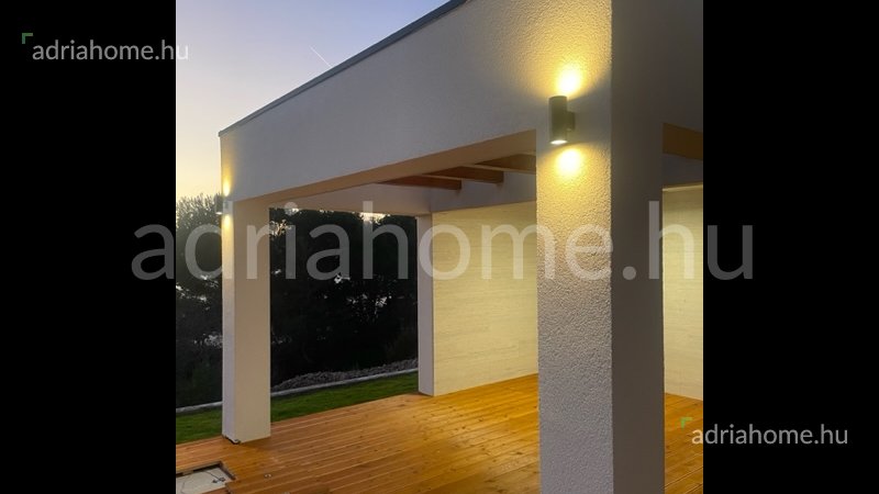 Stara Novalja - Villa 280 m2, medencével, kilátással a tengerre