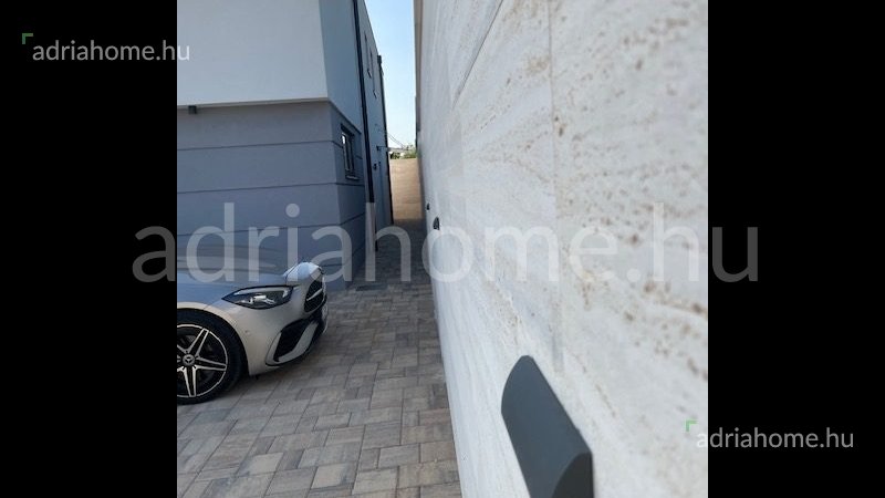 Stara Novalja - Villa 280 m2, medencével, kilátással a tengerre