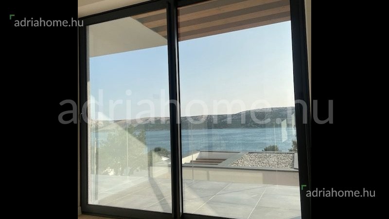 Stara Novalja - Villa 280 m2, medencével, kilátással a tengerre
