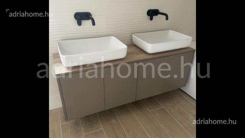 Stara Novalja - Villa 280 m2, medencével, kilátással a tengerre