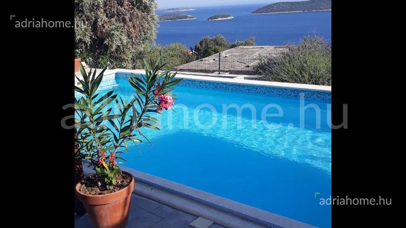 Sevid - Panoramic family house with pool