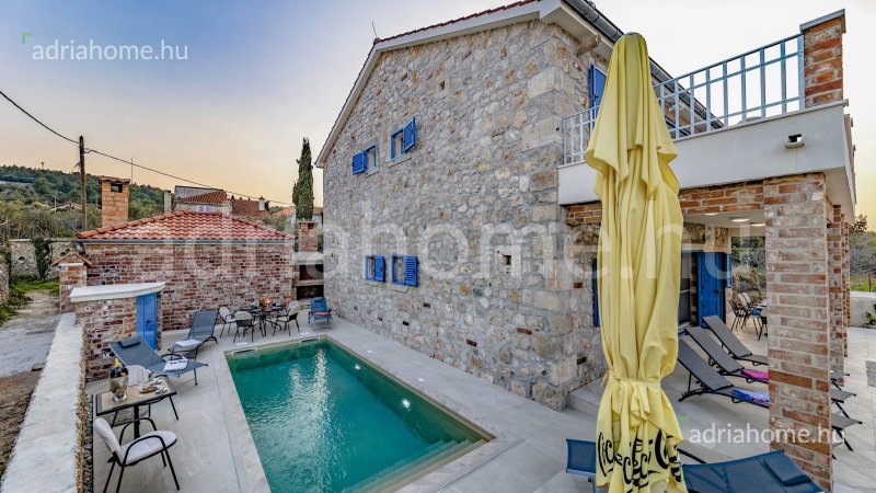 Otok Pašman - Rustikalna kamena vila sa bazenom: 