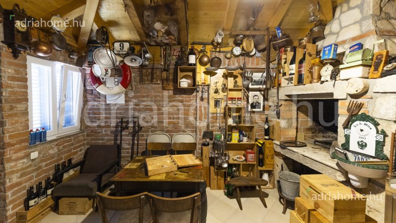 Otok Pašman - Rustikalna kamena vila sa bazenom: 