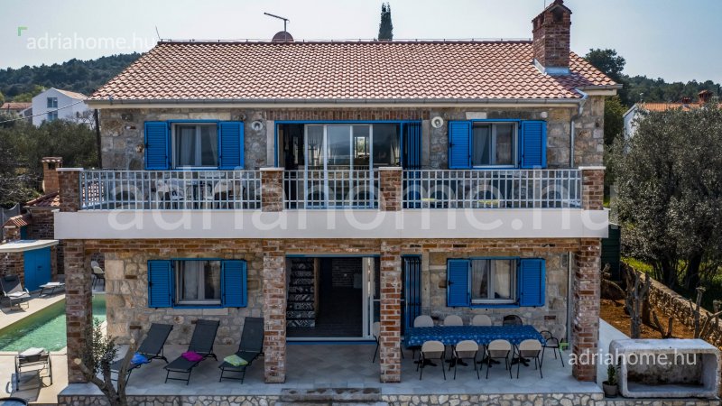 Otok Pašman - Rustikalna kamena vila sa bazenom: 