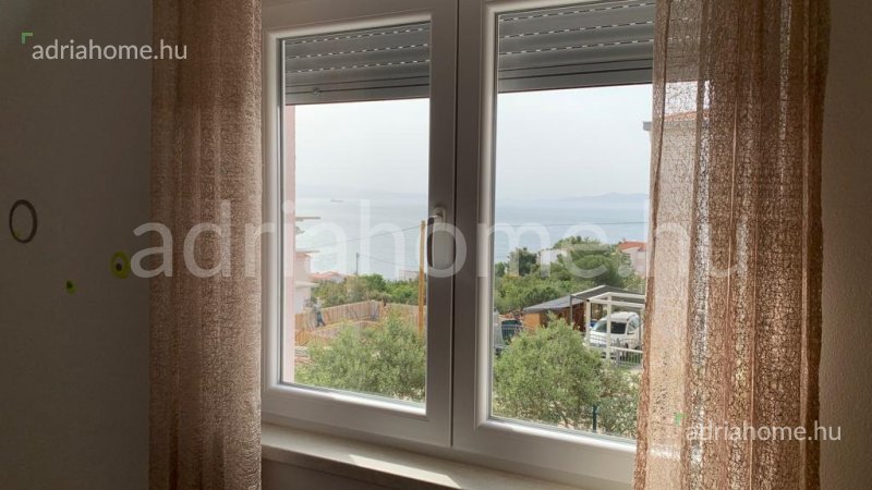 Čiovo – Két, háromhálószobás, 85 nm-es apartman medencével