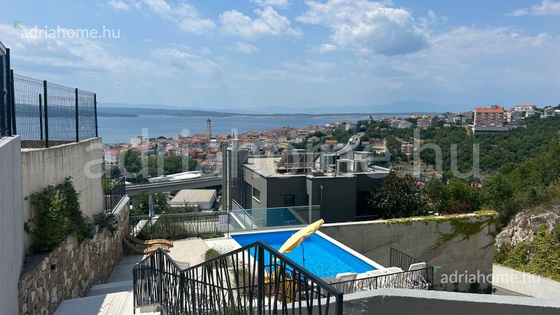 Crikvenica – Newly built, ground floor apartment with a spacious garden