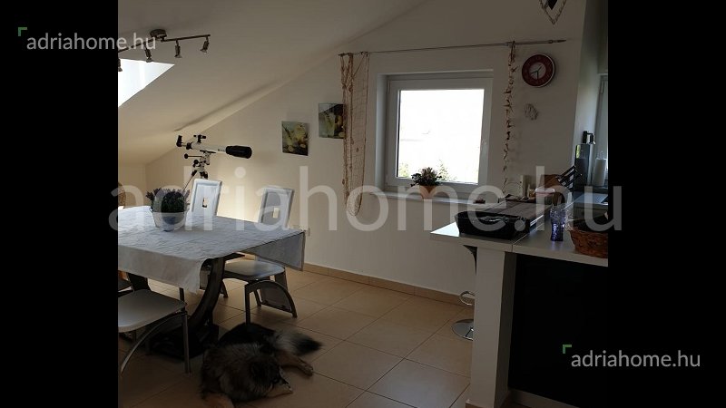 Novalja – Three-room apartment 80 m2 with a large terrace