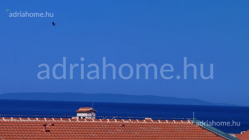 Novalja – Three-room apartment 80 m2 with a large terrace