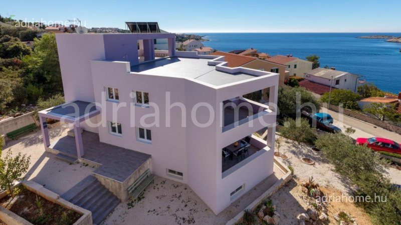  Rogoznica környéke - Apartmanház 5 új lakással 2 sorban 