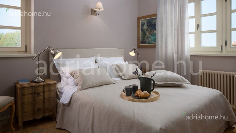 Kanfanar – Luxusvilla medencével (Zoe)