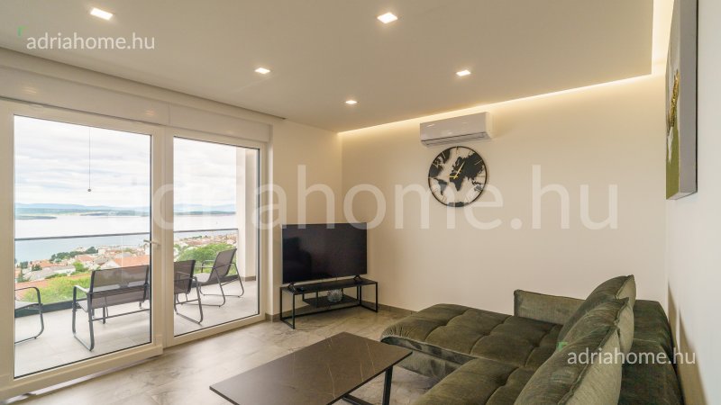 Crikvenica – New apartment with kitchen