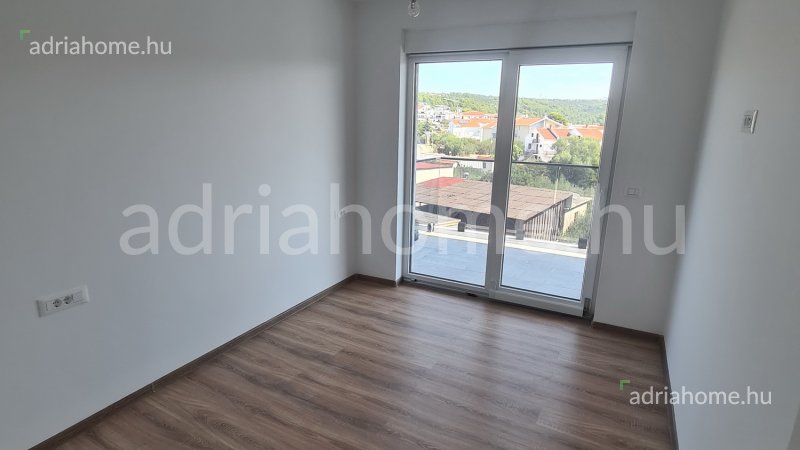 Čiovo – Novogradnja, apartmani sa pogledom 