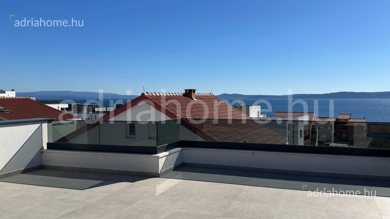 Čiovo - Penthouse apartmani sa krovnom terasom i jaccuzzijem 
