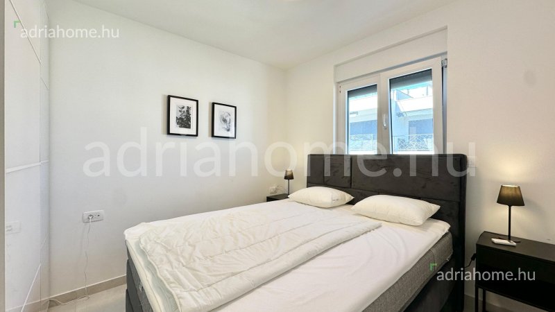 Čiovo - Penthouse apartmani sa krovnom terasom i jaccuzzijem 