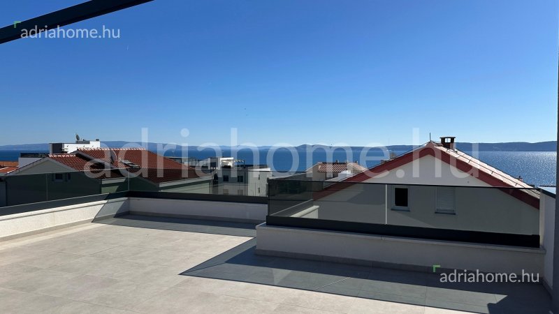 Čiovo - Penthouse apartmani sa krovnom terasom i jaccuzzijem 