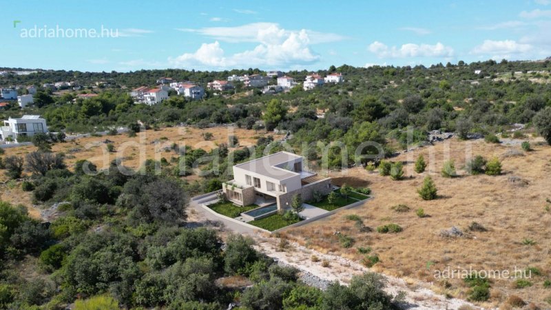 Rogoznica - Luxury family houses with swimming pool and large garden under construction