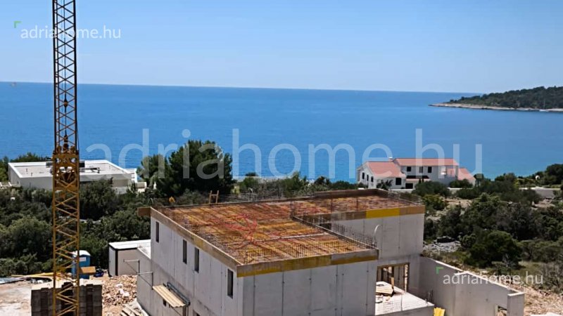 Rogoznica - Luxury family houses with swimming pool and large garden under construction