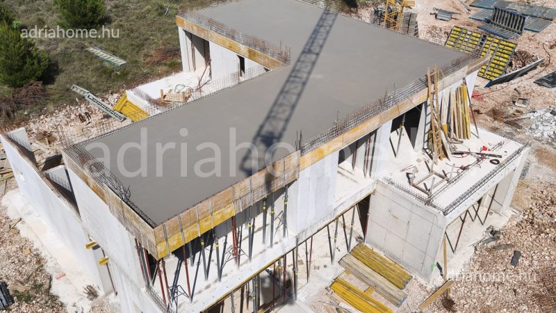 Rogoznica - Luxury family houses with swimming pool and large garden under construction
