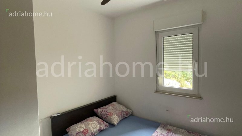 Čiovo – Bútorozott apartman kilátással a tengerre