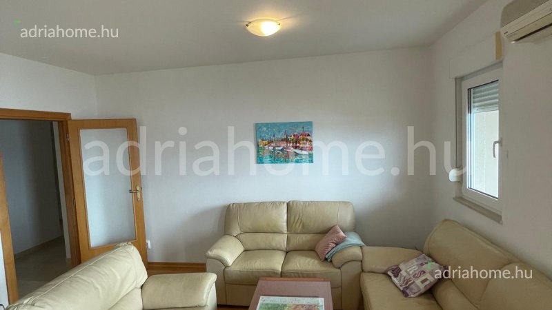 Čiovo – Bútorozott apartman kilátással a tengerre
