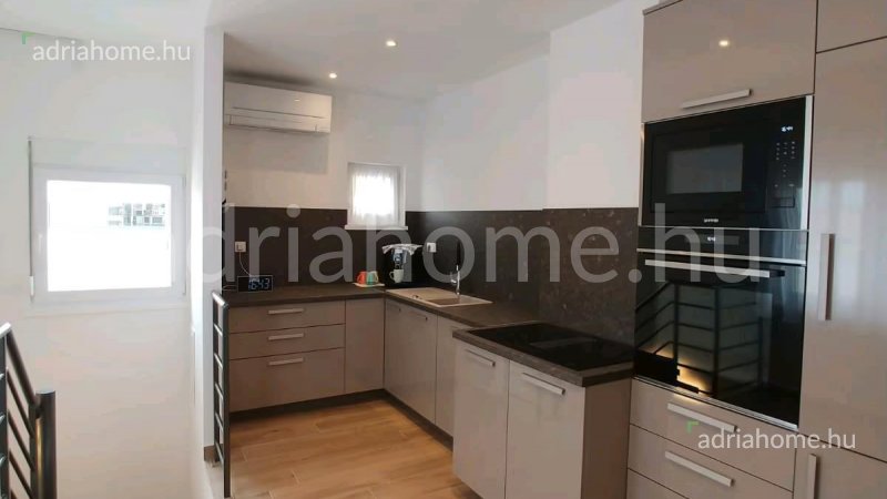 Zadar – Apartman sa krovnom terasom 