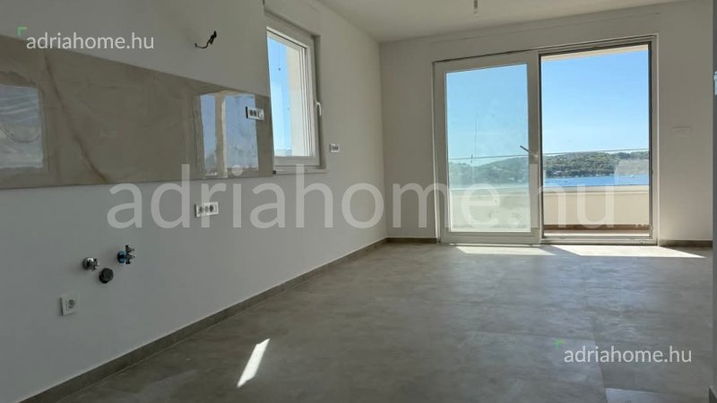 Rogoznica, Ražanj - Penthouse sa krovnom terasom