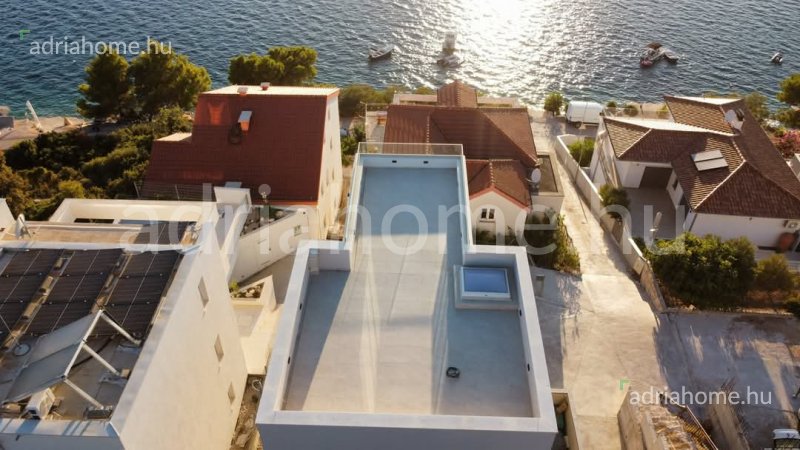 Rogoznica, Ražanj - Penthouse sa krovnom terasom