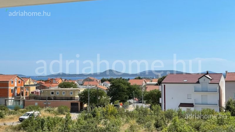 Vodice - Villa medencével