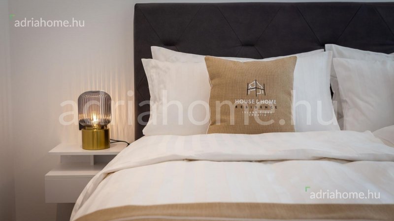 Čiovo - New penthouse with great view 100m from the sea