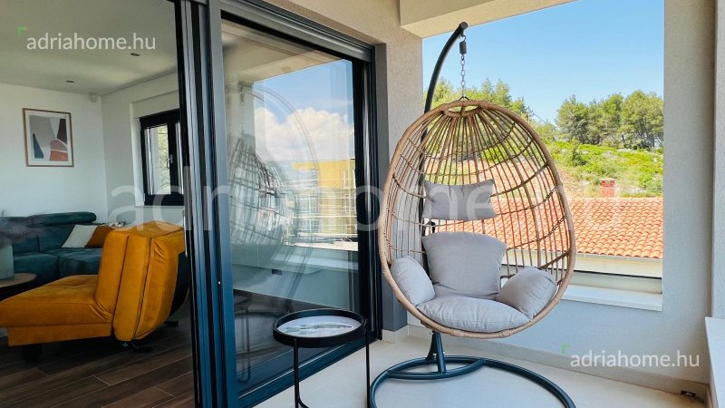 Čiovo - New penthouse with great view 100m from the sea