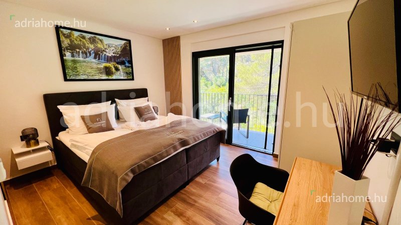 Čiovo - New penthouse with great view 100m from the sea