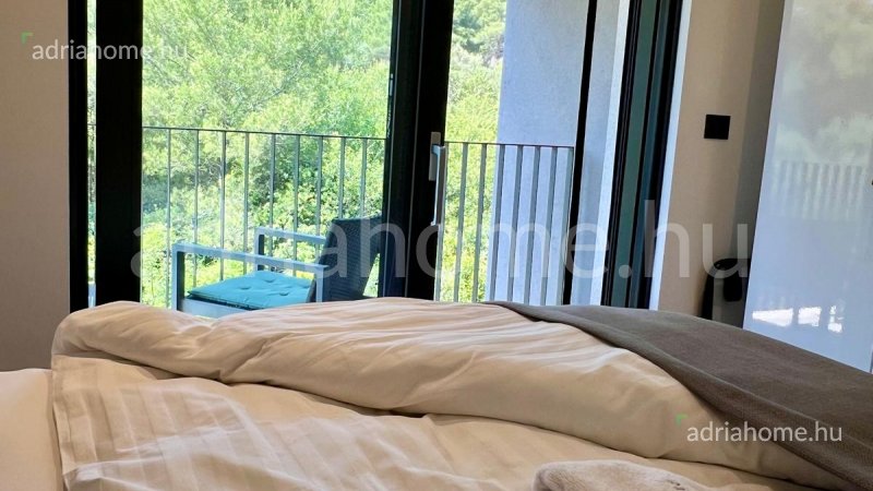 Čiovo - New penthouse with great view 100m from the sea