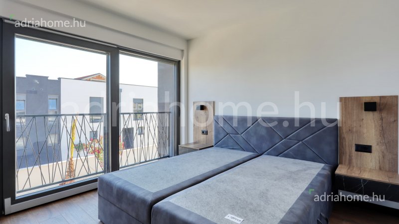 Zadar, Privlaka - Új, kétszintes lakások a tenger közelében