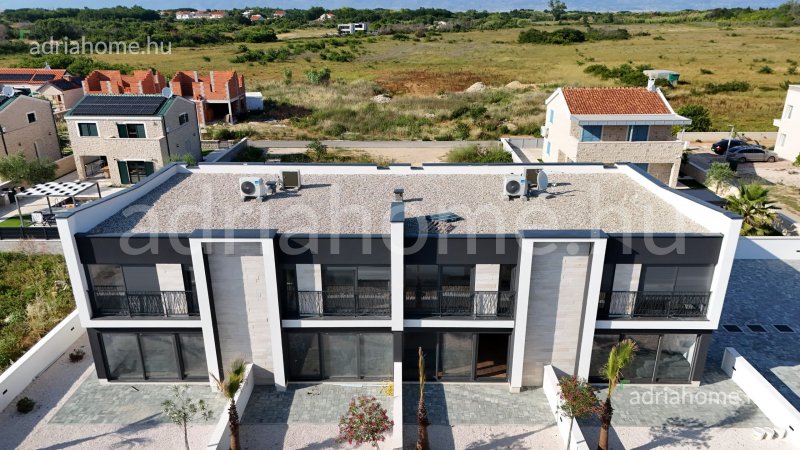 Zadar, Privlaka - Új, kétszintes lakások a tenger közelében