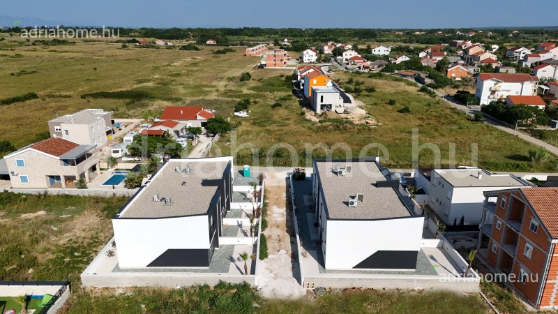 Zadar, Privlaka - Új, kétszintes lakások a tenger közelében