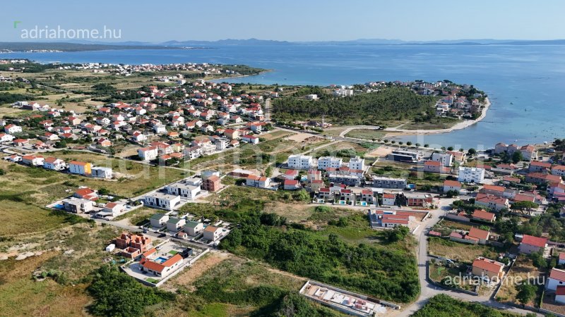 Zadar, Privlaka - Új, kétszintes lakások a tenger közelében